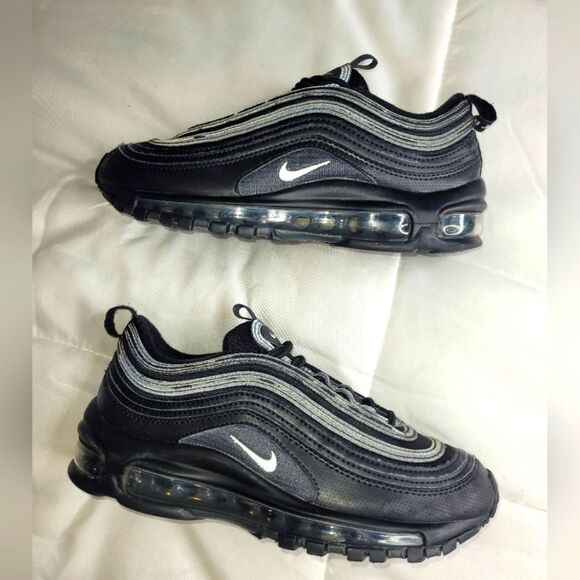 Nike Air Max 95 sz 4.5Y black & silver